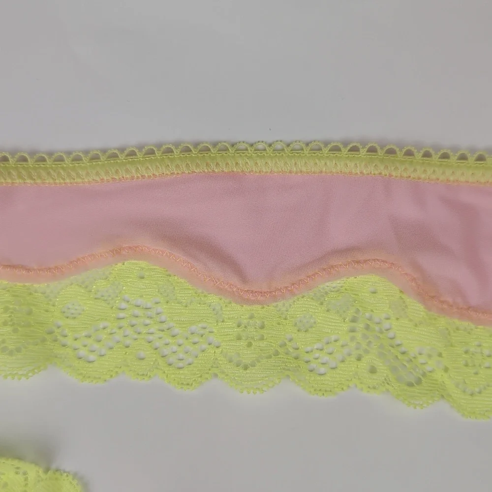 Victoria's Secret Tease High-Leg Scoop Thong Panty- NWT - Pretty Blossom - Picture 3 of 4